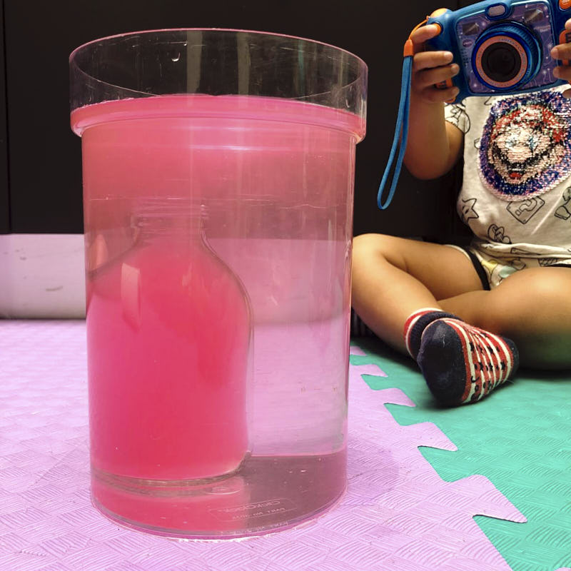 Science experiment to show underwater volcano erupting - easy to do at home