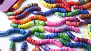 how to make crayon silicone mold worm shape