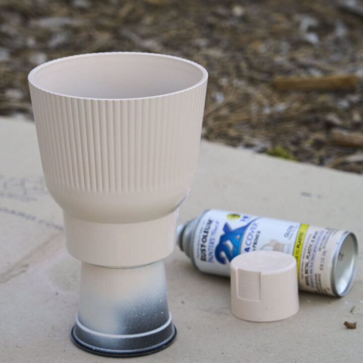 spray paint plant pot