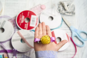 pom pom bow hair clips